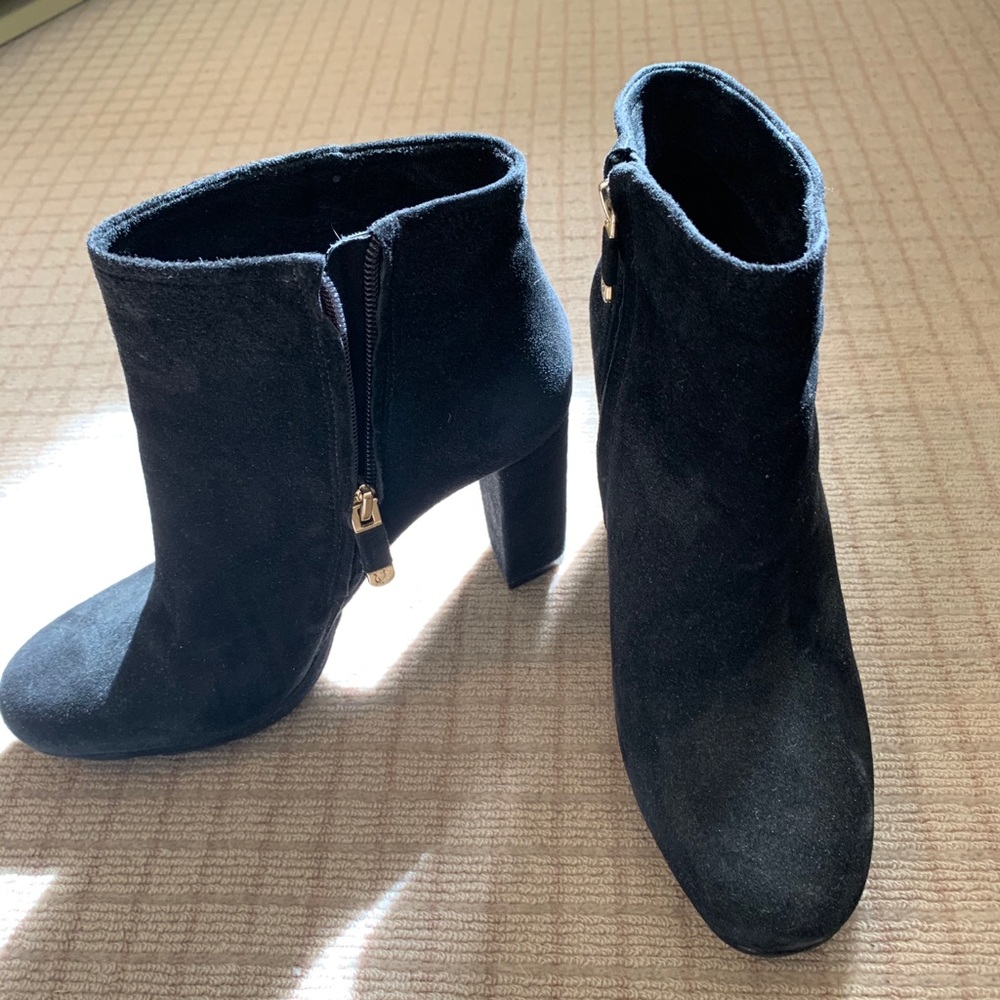 Vince Camuto suede black booties size 8 $50